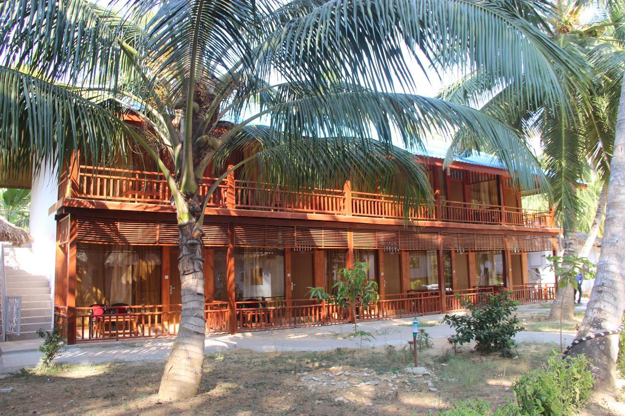 Pearl Park Beach Resort Lakshmanpur Exterior foto